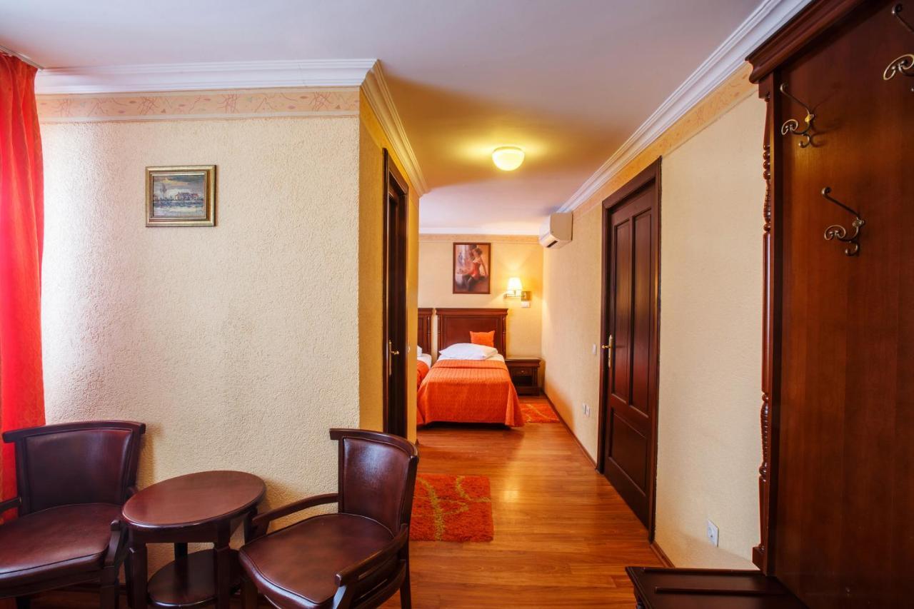 Hotel Domeniul Dracula Daneş Zewnętrze zdjęcie