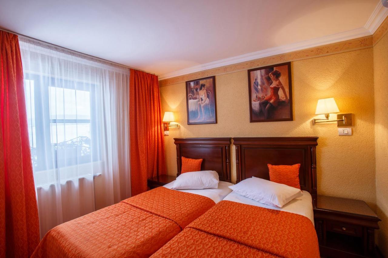 Hotel Domeniul Dracula Daneş Zewnętrze zdjęcie