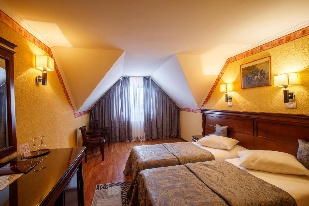 Hotel Domeniul Dracula Daneş Zewnętrze zdjęcie