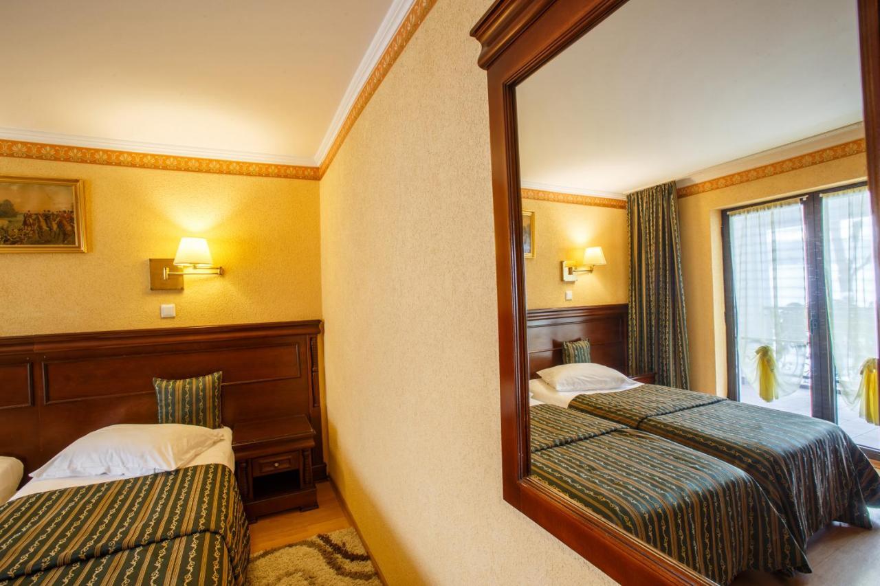 Hotel Domeniul Dracula Daneş Zewnętrze zdjęcie