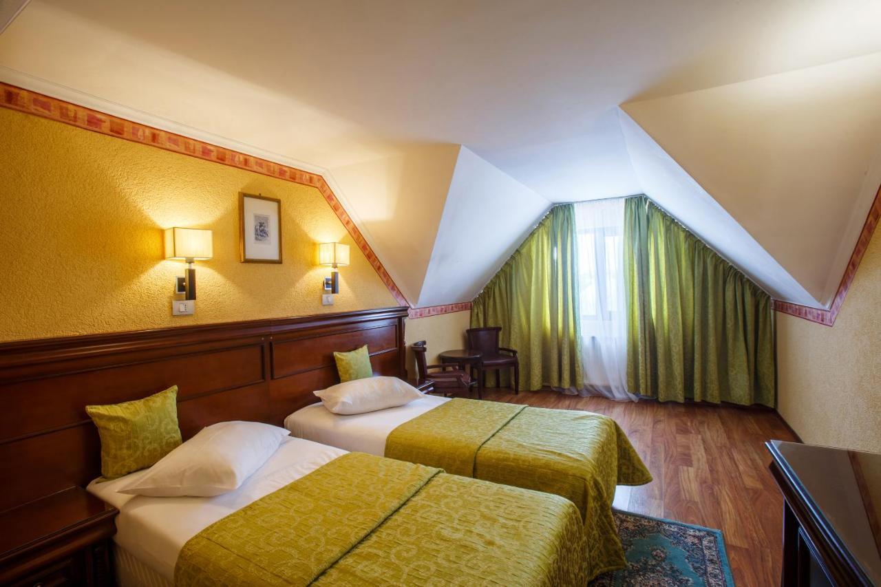 Hotel Domeniul Dracula Daneş Zewnętrze zdjęcie
