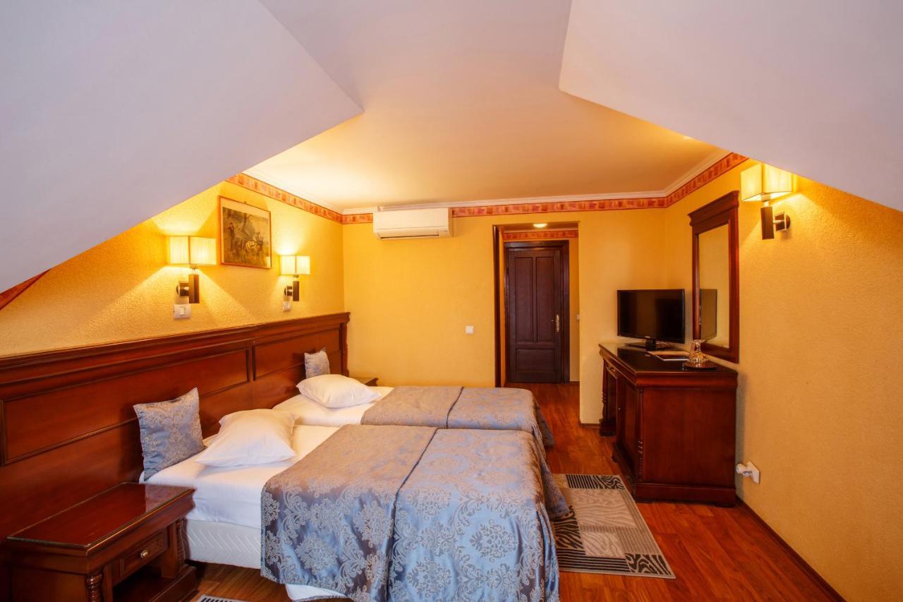 Hotel Domeniul Dracula Daneş Zewnętrze zdjęcie